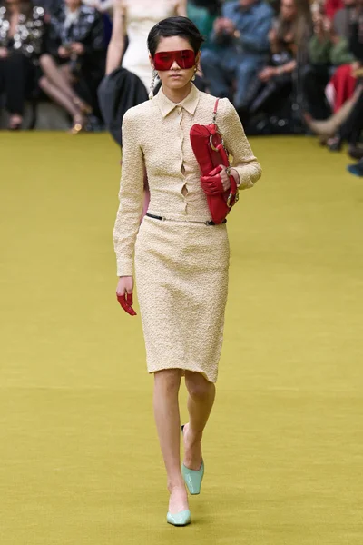 Look 6